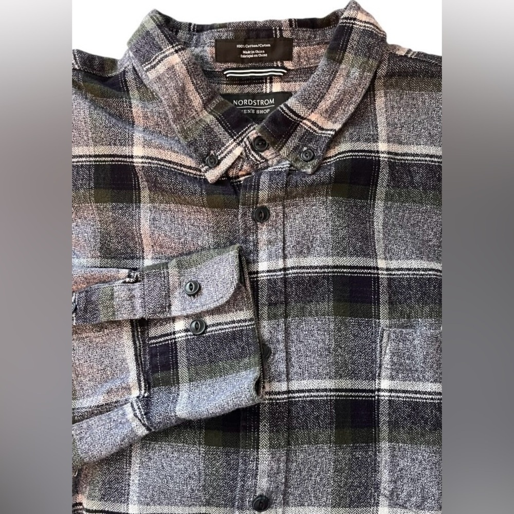 Nordstrom Men’s Shop Grey Plaid Flannel Shirt - EUC